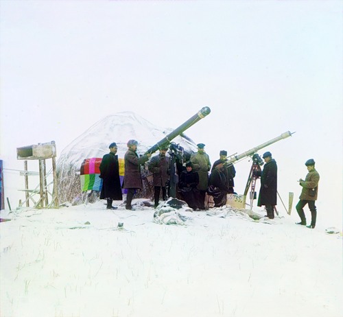 S. M. Prokudin-Gorsky at telescope in the mountains. January of 1907 г.